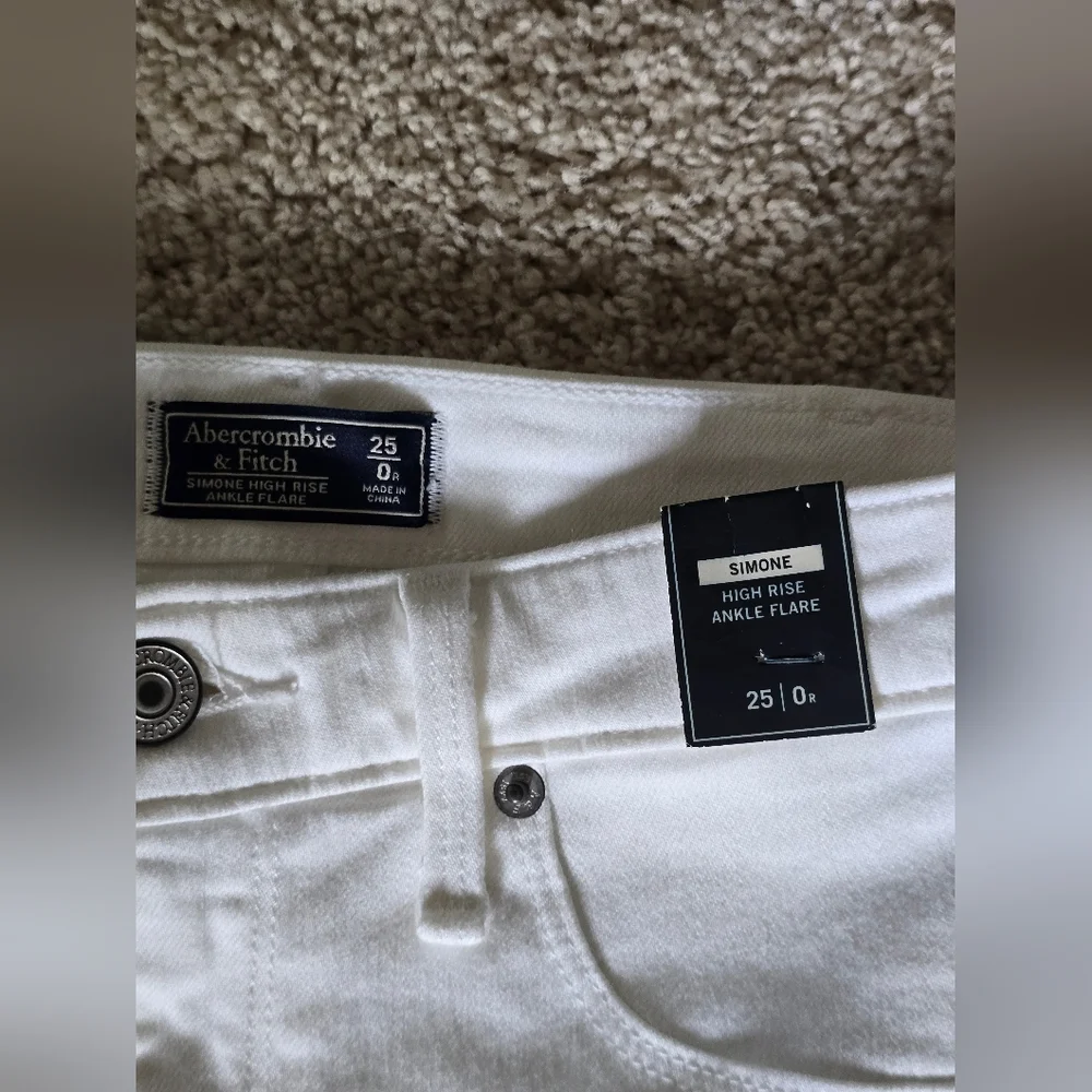 Abercrombie And Fitch Simone High Rise Ankle Flare White Jeans NEW sz. 0 25 - Picture 5 of 10